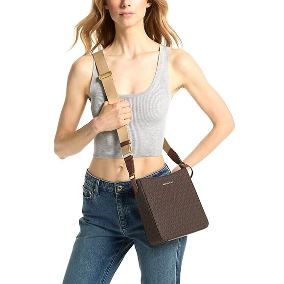 New Michael Kors Jet Set Travel Small Signature Logo Messenger Bag Brown - Picture 2 of 4